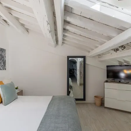 Iflat Historic Flat In Campo De Fiori Appartement Rome Buitenkant foto